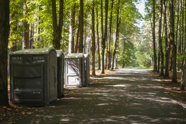 Porta potty delivery and setup in Hutchinson, KS